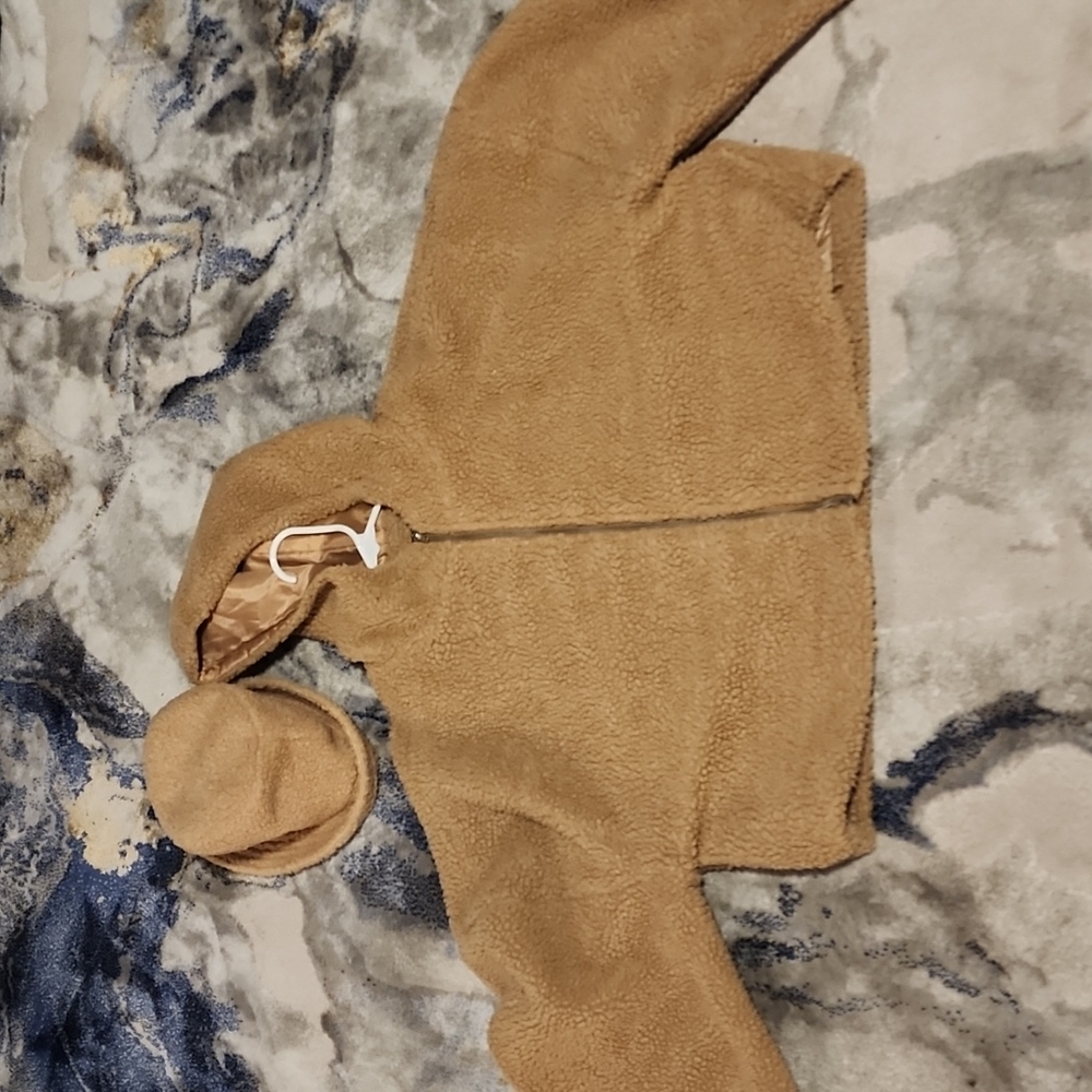 Women coat and matching hat.